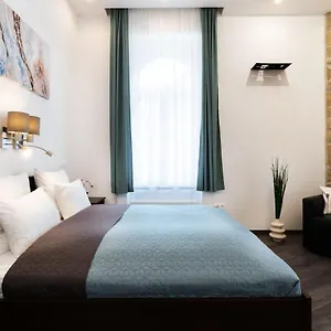 Comfy New At Castle Apartment Budapest