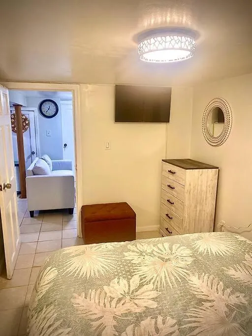 Entire Guest Suite *Close To Jfk And Lga ニューヨーク アパート